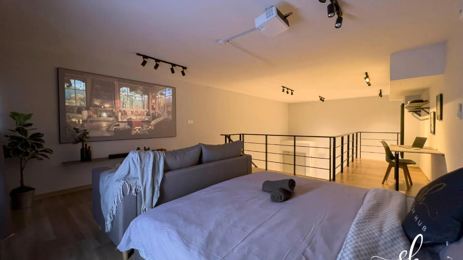 Апартаменты Arte Cheras Luxury Suites - Near Tbs & Mrt - Easy Access To Trx, Stadium -Bukit Jalil, Klcc- Free 1Parking - By The Stay Hub Куала-Лумпур