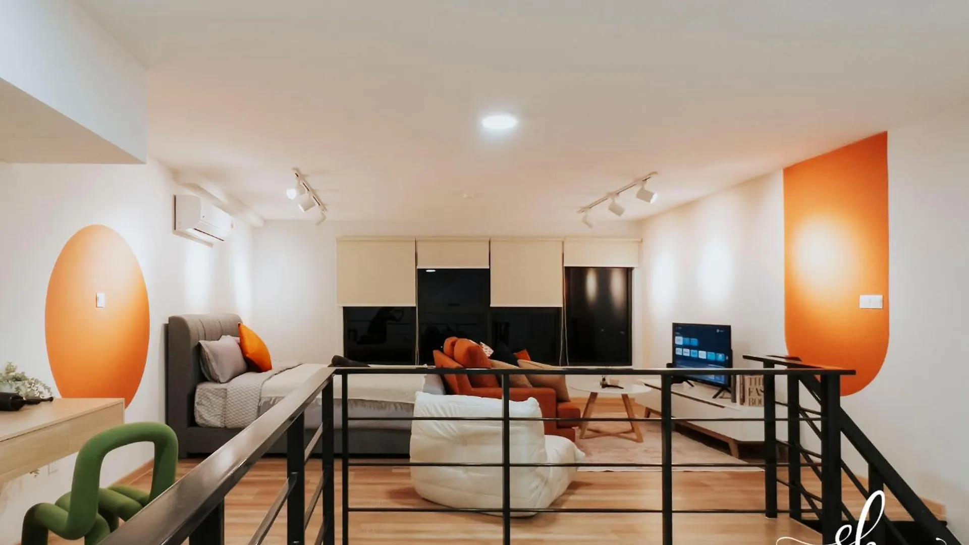 Апартаменты Arte Cheras Luxury Suites - Near Tbs & Mrt - Easy Access To Trx, Stadium -Bukit Jalil, Klcc- Free 1Parking - By The Stay Hub Куала-Лумпур Малайзия