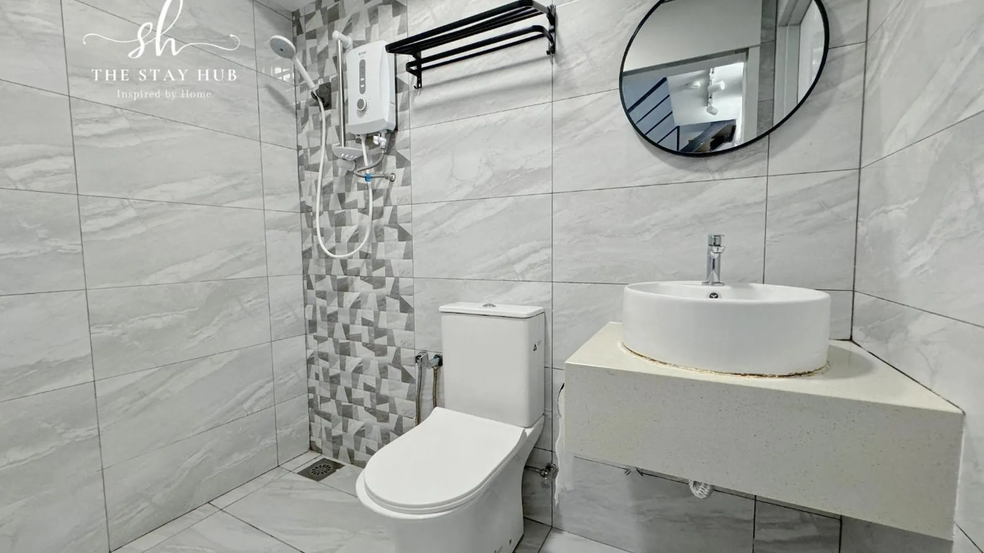 Апартаменты Arte Cheras Luxury Suites - Near Tbs & Mrt - Easy Access To Trx, Stadium -Bukit Jalil, Klcc- Free 1Parking - By The Stay Hub Куала-Лумпур