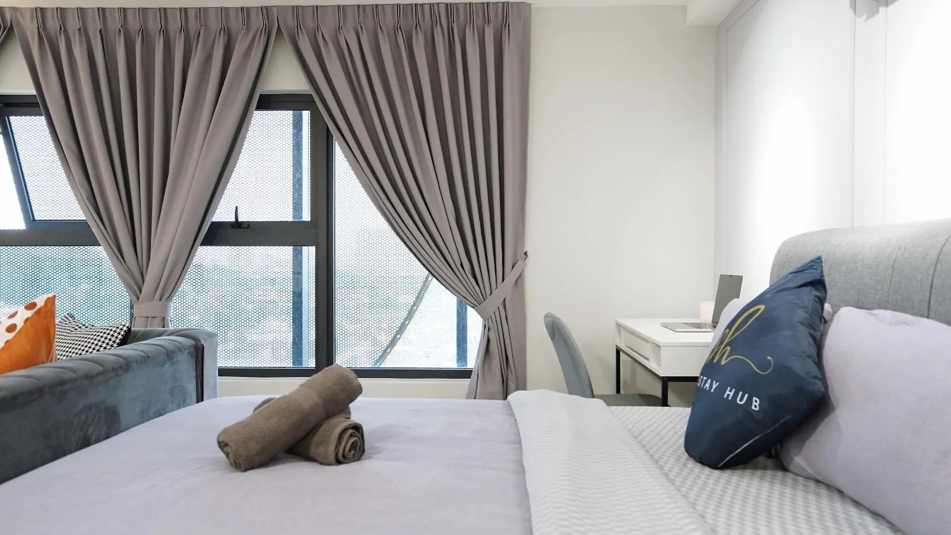 公寓 Arte Cheras Luxury Suites - Near Tbs & Mrt - Easy Access To Trx, Stadium -Bukit Jalil, Klcc- Free 1Parking - By The Stay Hub 吉隆坡