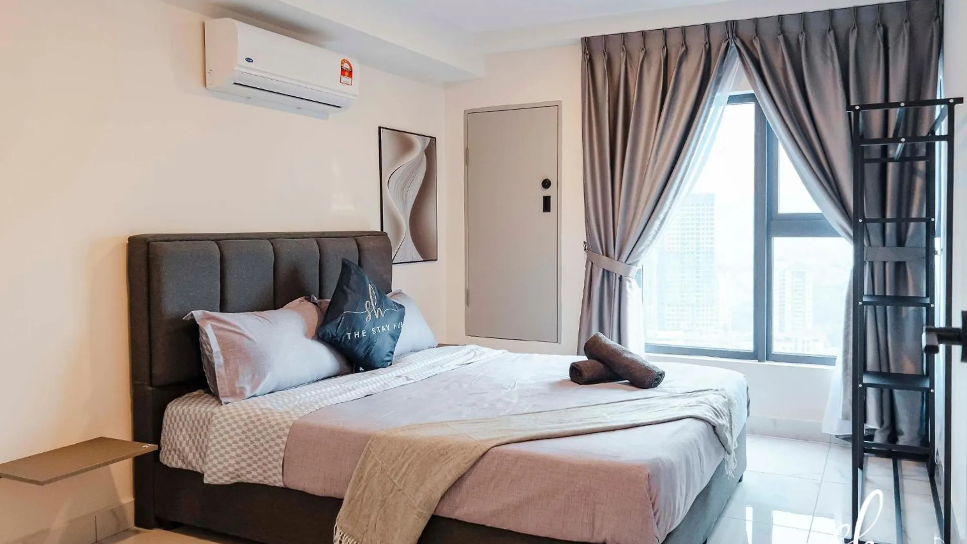 Arte Cheras Luxury Suites - Near Tbs & Mrt - Easy Access To Trx, Stadium -Bukit Jalil, Klcc- Free 1Parking - By The Stay Hub 吉隆坡